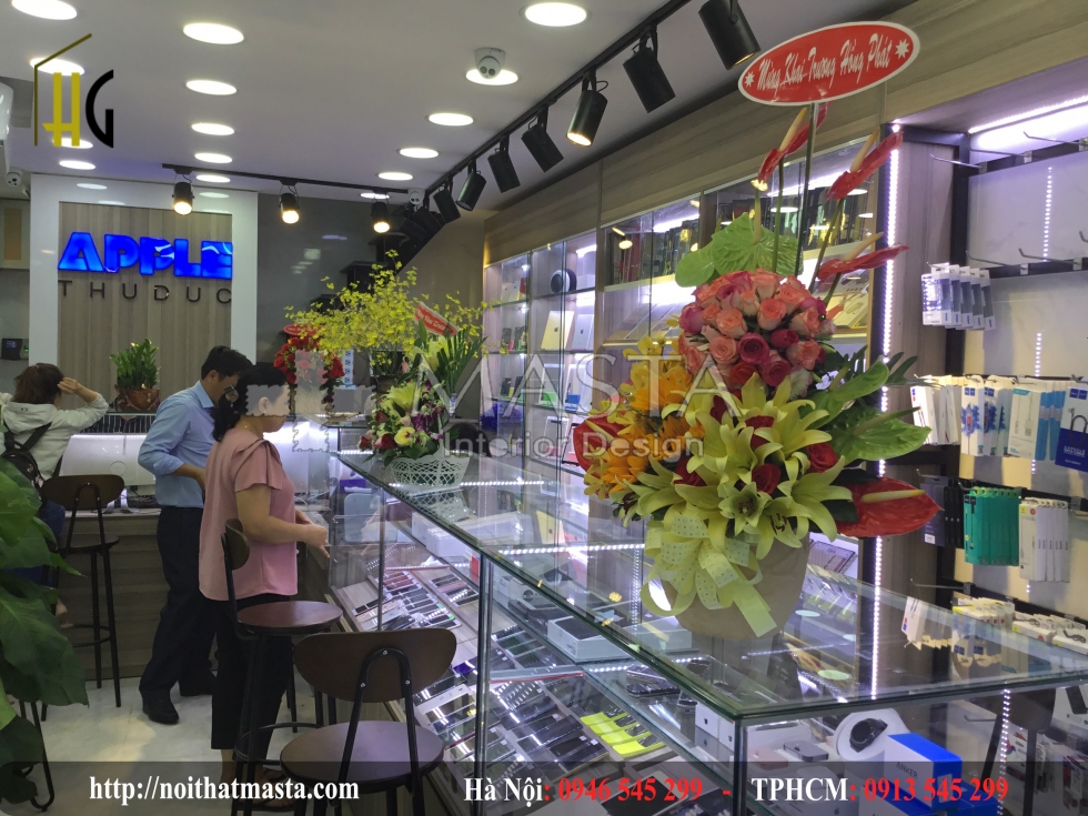 thi cong cua hang dien thoại chi thuy thu duc 2